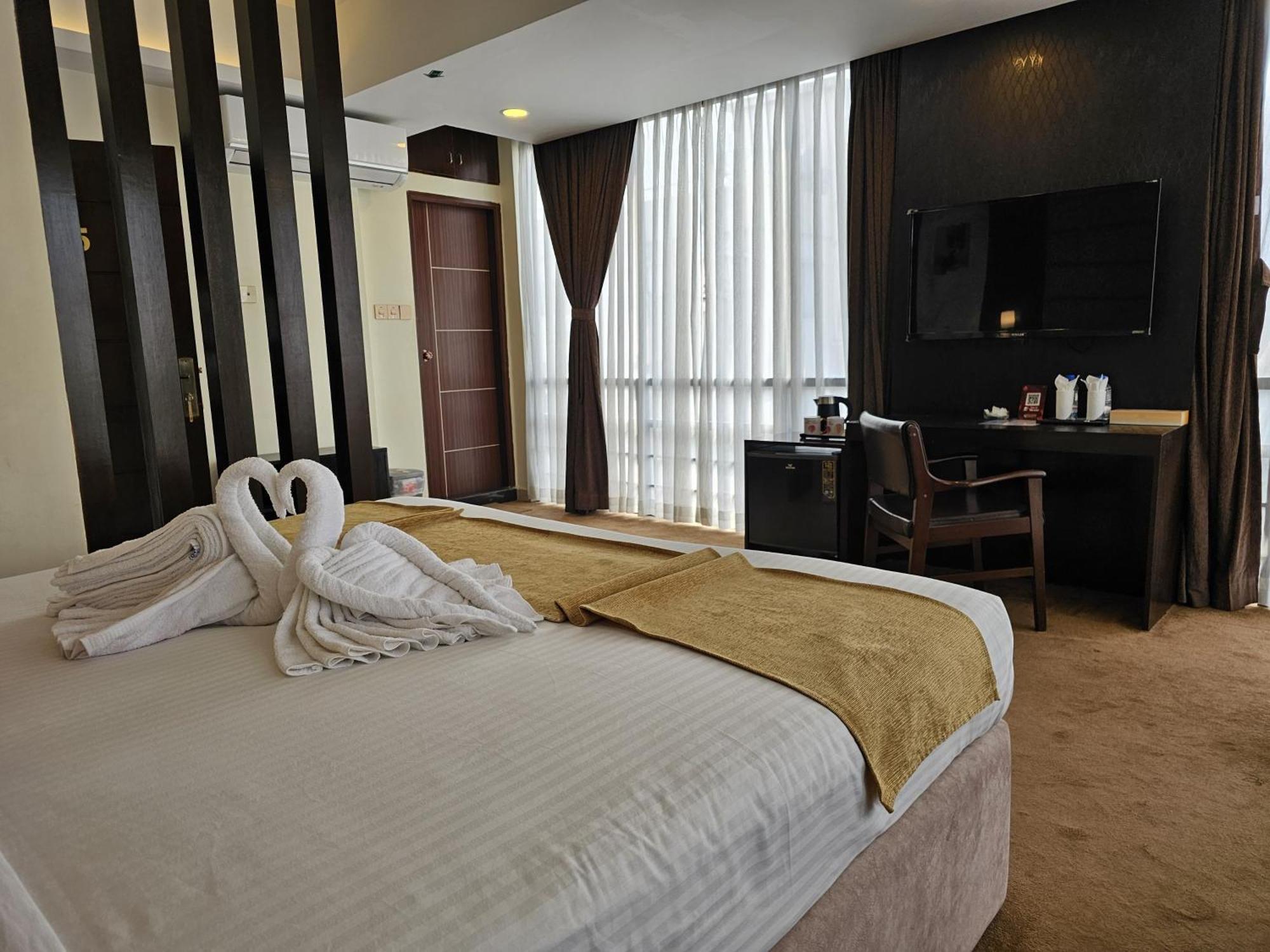 White Park Hotel & Suites 吉大港 外观 照片
